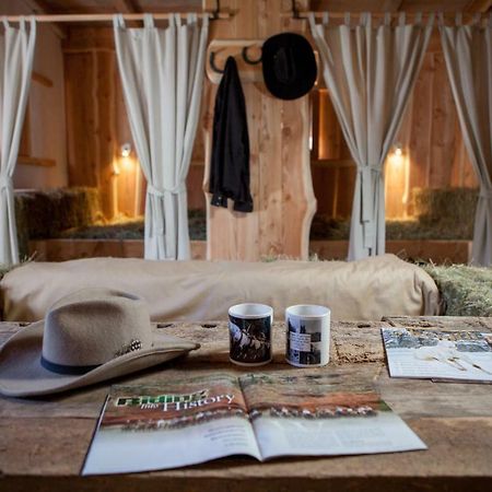 Вілла Farm Volk Suhorje Екстер'єр фото